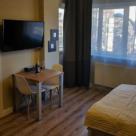 9c Studio, Romana Square